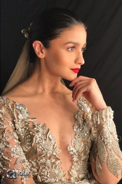 Alia-Bhatt